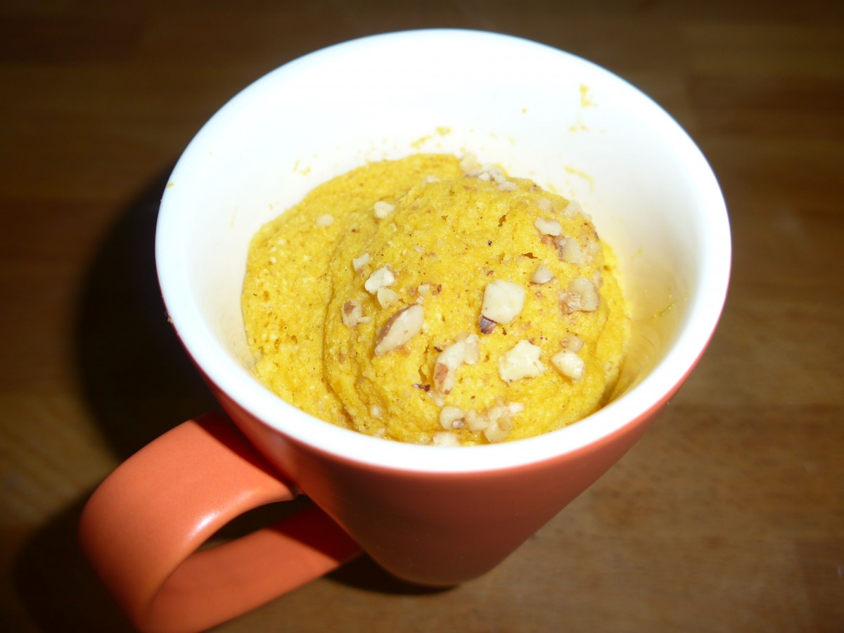 Bolo da caneca com especiarias