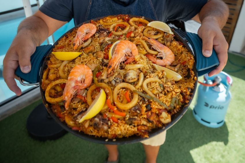 Paella de frango e marisco à moda do Pai