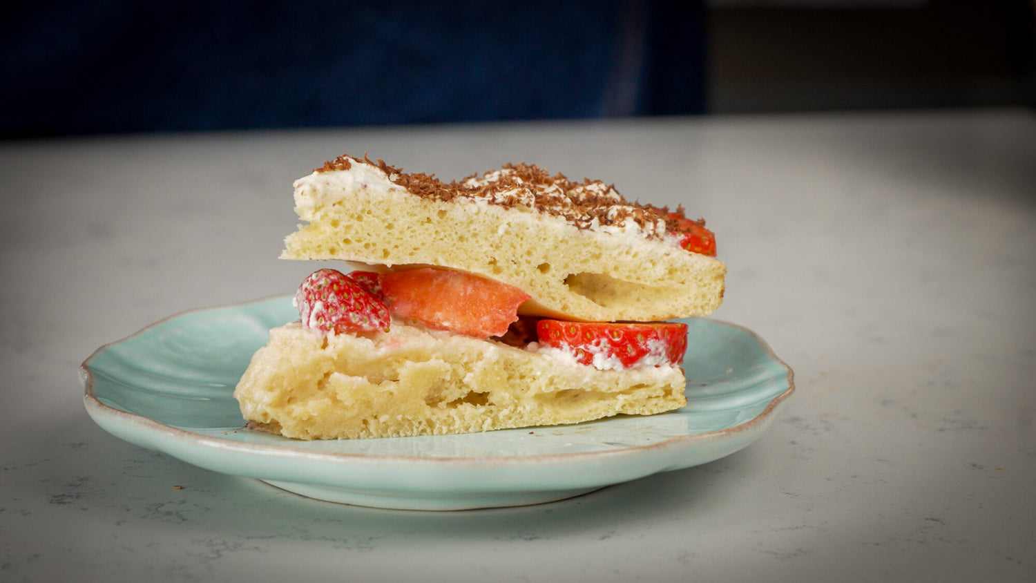 bolo de morangos com chantilly