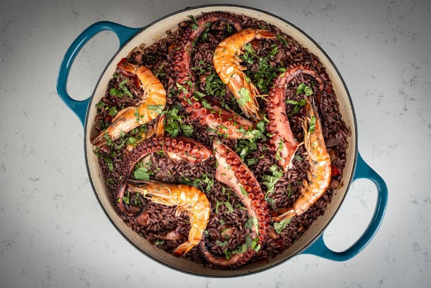 Arroz de polvo e camarão