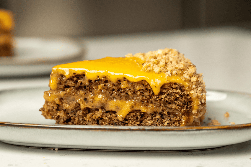 Bolo de noz e doce de ovos: o clássico perfeito para a sua mesa