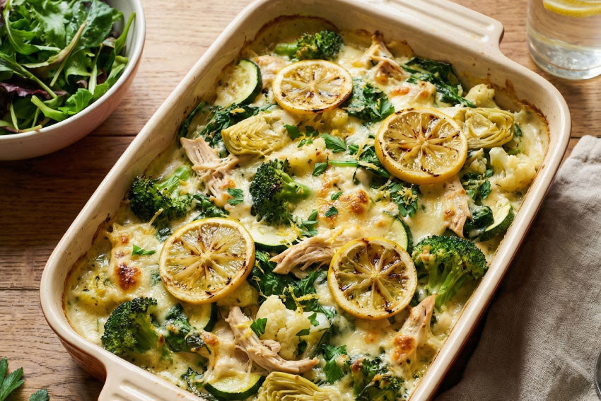 Gratinado detox de legumes verdes com frango e limão